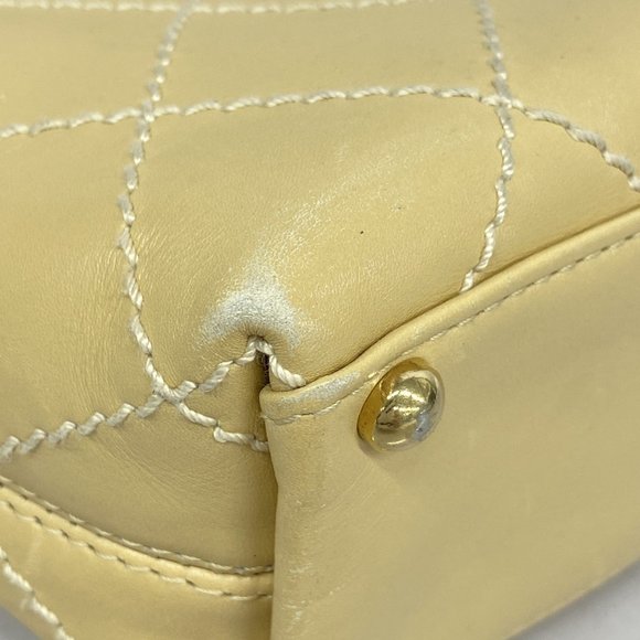 CHANEL Lambskin Beige Tote Bag Wild Stitch 23.5cm x 23cm - Picture 6 of 15